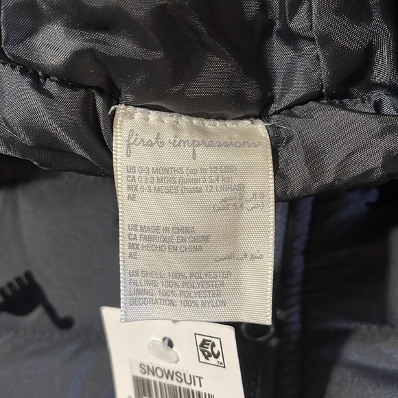 First Impressions Dinosaur Novelty Print Footed Snowsuit Baby 0-3 Months NWT - Picture 4 of 4